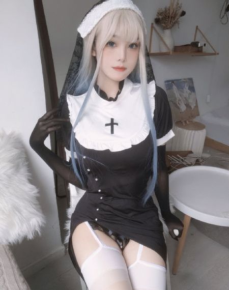 免费看久久_720超清在线观看