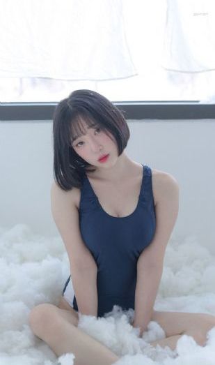 欧美服装图片海报_4K天堂在线