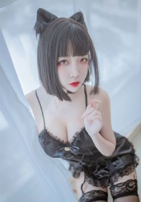 国产奔驰e200碰撞测试_720最新电影在线观看